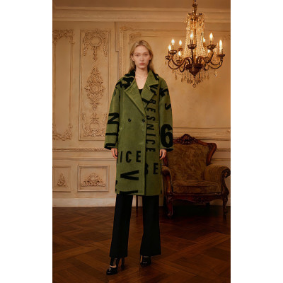 Manteau mi-long oversize vert kaki imprimé lettres
